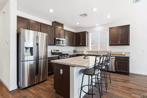 Kitchen - 5713 Natalie Way, Keyes, CA 95328 photo 1 of 2
