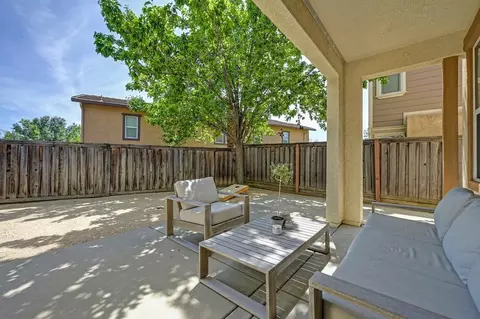 Exterior - 2674 Flintlock Ln, Rocklin, CA 95765 photo 3 of 8