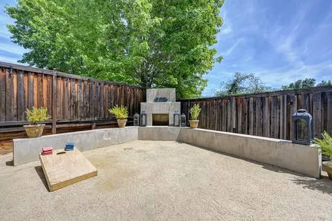 Exterior - 2674 Flintlock Ln, Rocklin, CA 95765 photo 7 of 8