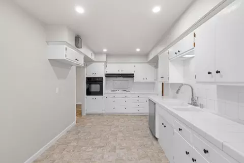 Kitchen - 4907 Crestview Dr, Carmichael, CA 95608 photo 3 of 3