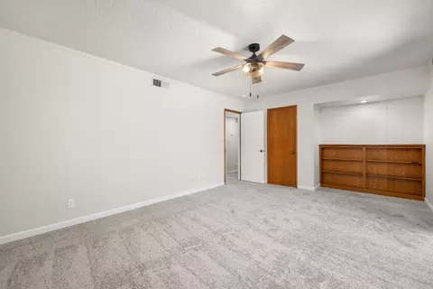 Bedroom - 4907 Crestview Dr, Carmichael, CA 95608 photo 3 of 7