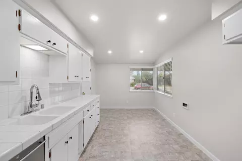 Kitchen - 4907 Crestview Dr, Carmichael, CA 95608 photo 2 of 3
