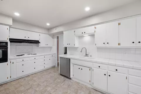 Kitchen - 4907 Crestview Dr, Carmichael, CA 95608 photo 1 of 3