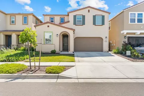 5718 Harveston Way, Sacramento, CA 95835