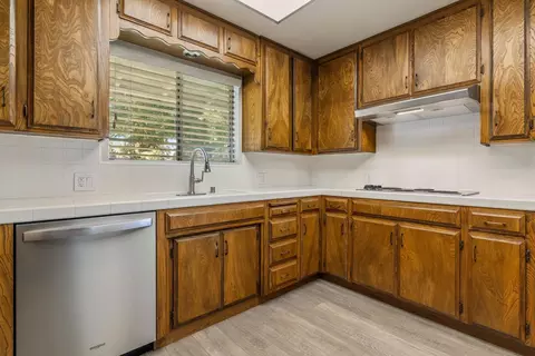 710 Leveland Ln, Modesto, CA 95350 photo 13