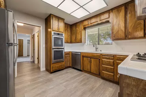 710 Leveland Ln, Modesto, CA 95350 photo 12