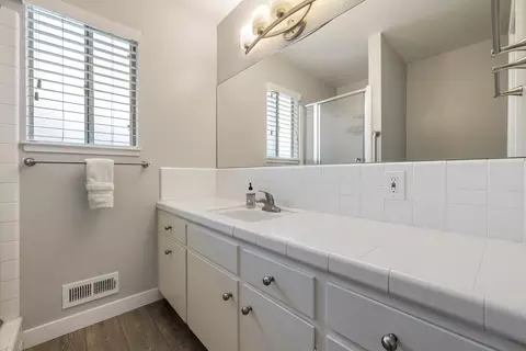710 Leveland Ln, Modesto, CA 95350 photo 38