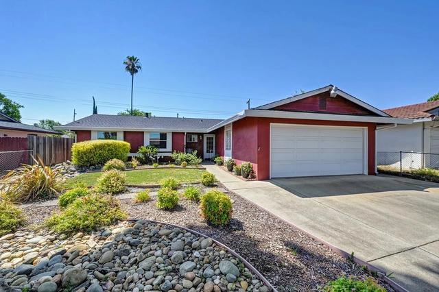 10744 Ambassador Dr, Rancho Cordova, CA 95670