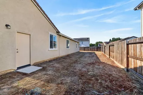 Exterior - 873 I St, Galt, CA 95632 photo 9 of 9