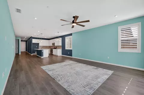 Living - 873 I St, Galt, CA 95632 photo 3 of 5