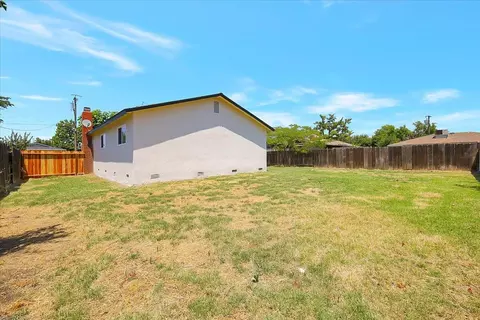 1908 Georgina Dr, Olivehurst, CA 95961 photo 27