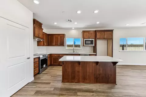 945 Norman Rd, Galt, CA 95632 photo 3