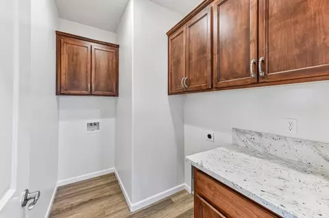 945 Norman Rd, Galt, CA 95632 photo 5