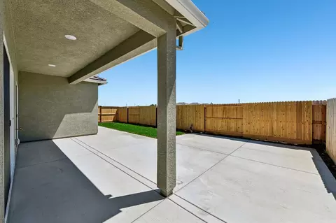 945 Norman Rd, Galt, CA 95632 photo 7