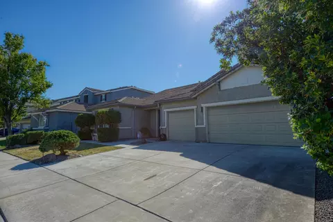 657 Mt Rushmore Dr, Newman, CA 95360 photo 3