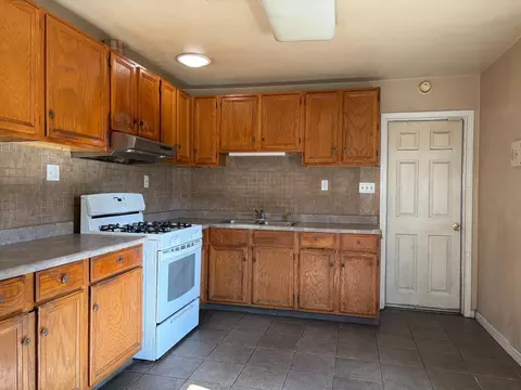 Kitchen - 2555 E Miner Ave, Stockton, CA 95205 photo 2 of 2