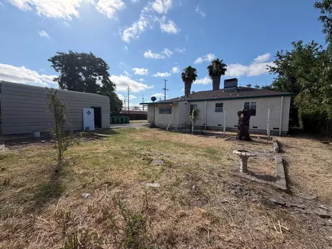 Exterior - 2555 E Miner Ave, Stockton, CA 95205 photo 6 of 6