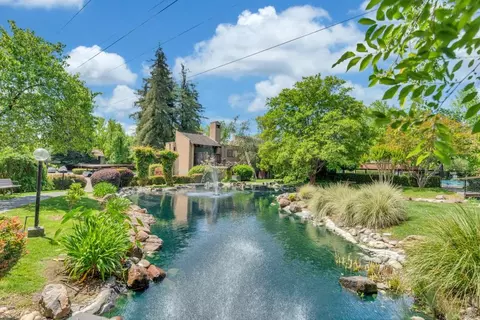 641 Woodside Sierra #4, Sacramento, CA 95825