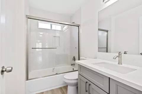 Bath - 3501 Larisa Ln, Ceres, CA 95307 photo 1 of 2