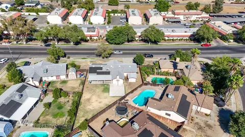 View/Area - 620 N Granada Dr, Madera, CA 93637 photo 7 of 13
