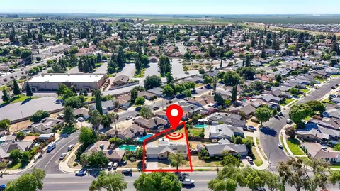 View/Area - 620 N Granada Dr, Madera, CA 93637 photo 3 of 13