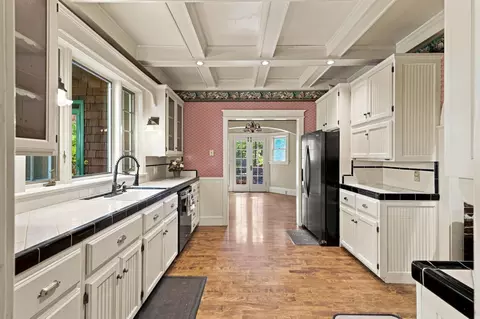 Kitchen - 18925 Applegate Rd, Applegate, CA 95703 photo 5 of 8