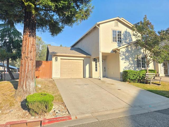 3057 Courtside Dr, Diamond Springs, CA 95619