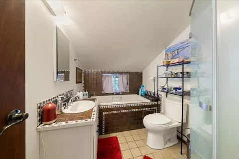 Bath - 21050 Pine Ridge Ln, Colfax, CA 95713 photo 9 of 9