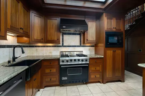 Kitchen - 21050 Pine Ridge Ln, Colfax, CA 95713 photo 4 of 4