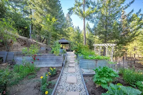 Exterior - 21050 Pine Ridge Ln, Colfax, CA 95713 photo 14 of 23