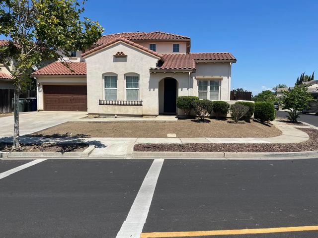 500 Henley Pkwy, Patterson, CA 95363
