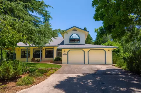 Exterior - 830 Stella Dr, Murphys, CA 95247 photo 3 of 13