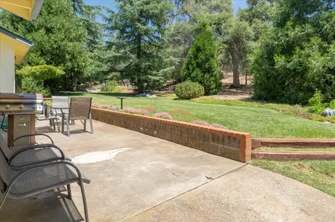 Exterior - 830 Stella Dr, Murphys, CA 95247 photo 9 of 13