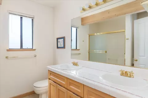 Bath - 830 Stella Dr, Murphys, CA 95247 photo 3 of 3