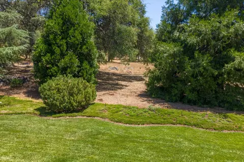 Exterior - 830 Stella Dr, Murphys, CA 95247 photo 12 of 13