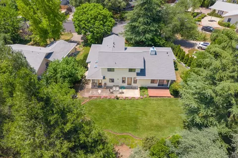 View/Area - 830 Stella Dr, Murphys, CA 95247 photo 1 of 5