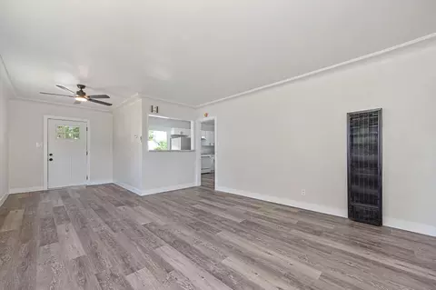 Living - 700 N Murdock Ave, Willows, CA 95988 photo 4 of 4