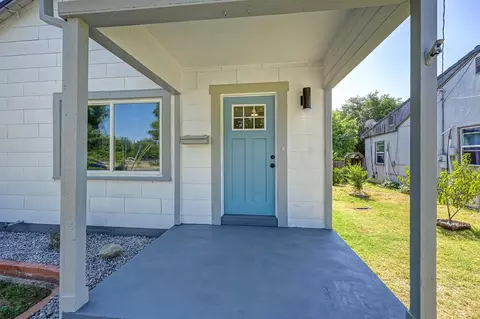 Exterior - 700 N Murdock Ave, Willows, CA 95988 photo 5 of 20