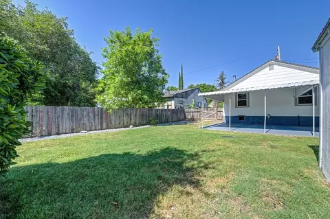 Exterior - 700 N Murdock Ave, Willows, CA 95988 photo 14 of 20