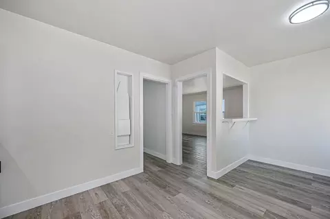Entry Way - 700 N Murdock Ave, Willows, CA 95988 photo 3 of 5