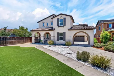 1944 N Henry Ct, Woodland, CA 95776