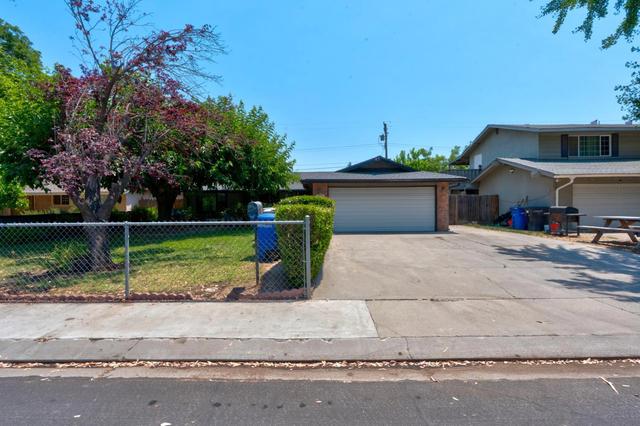 620 Lenore Dr, Modesto, CA 95351