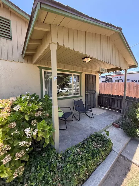 Exterior - 1244 Mitchell Ave, Escalon, CA 95320 photo 3 of 8