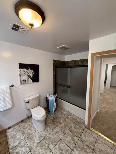 Bath - 1244 Mitchell Ave, Escalon, CA 95320 photo 3 of 3