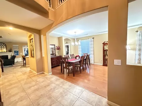 Entry Way - 3200 Mont Cliff Ct, Modesto, CA 95355 photo 10 of 13