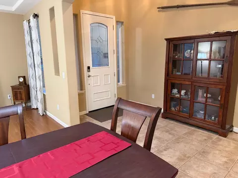 Entry Way - 3200 Mont Cliff Ct, Modesto, CA 95355 photo 9 of 13