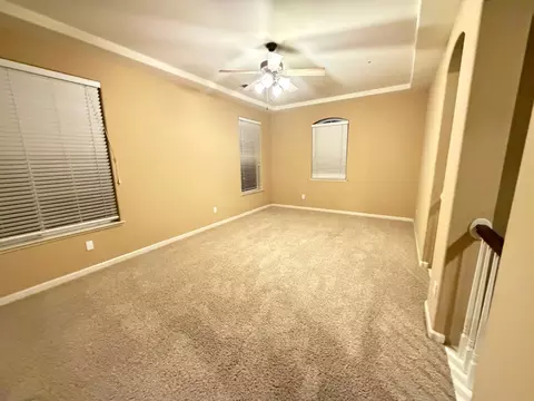 Living - 3200 Mont Cliff Ct, Modesto, CA 95355 photo 3 of 9