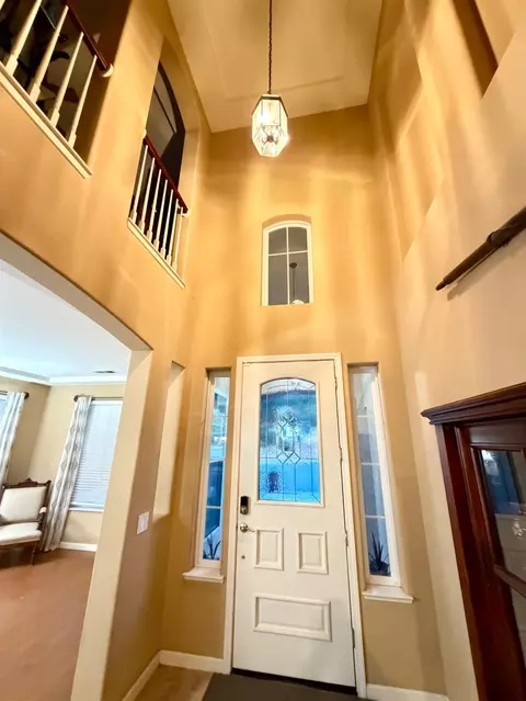 Entry Way - 3200 Mont Cliff Ct, Modesto, CA 95355 photo 11 of 13