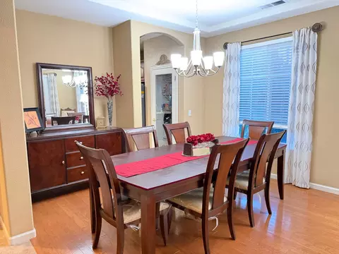 Dining - 3200 Mont Cliff Ct, Modesto, CA 95355 photo 3 of 3