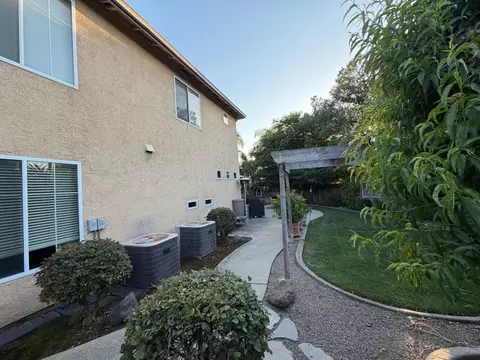 Exterior - 3200 Mont Cliff Ct, Modesto, CA 95355 photo 7 of 7